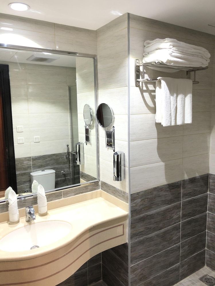 Zaha Al Madina Hotel Twin Room 5