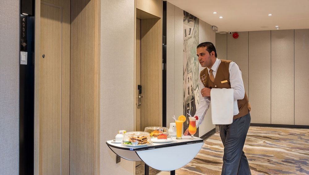 Room Service - Dining