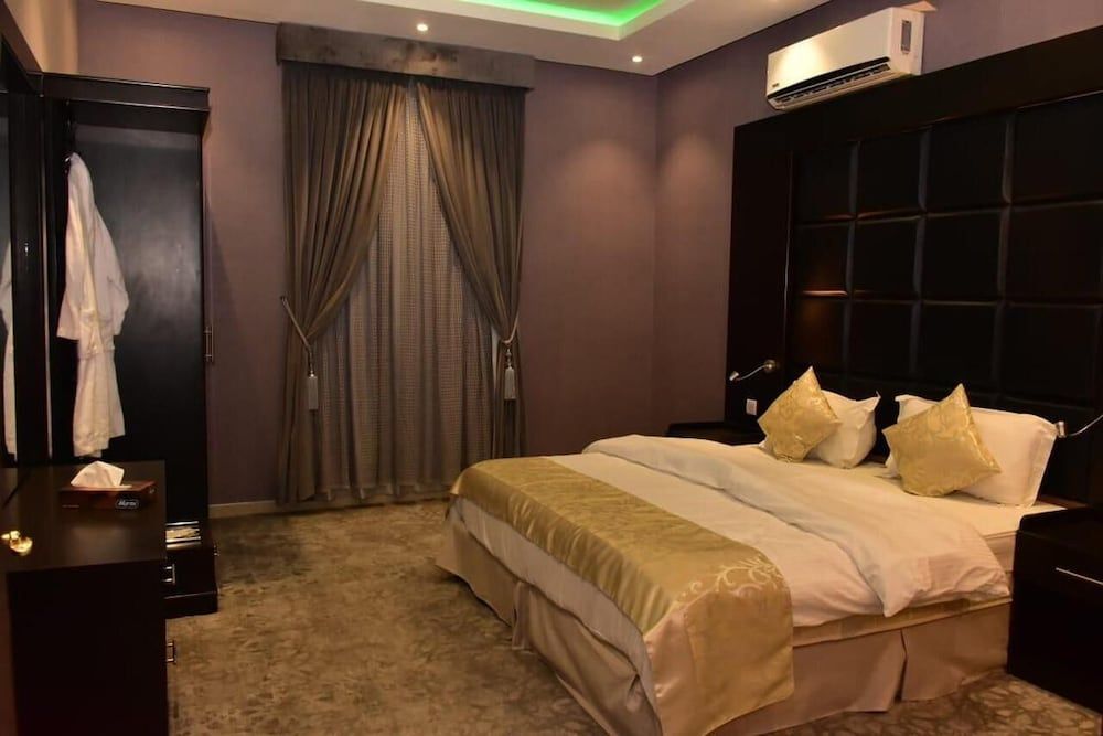 undefined In Maz Aparthotel 4