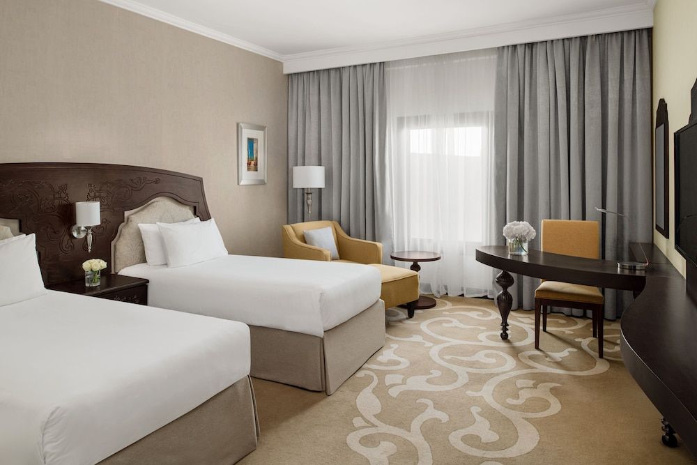 Crowne Plaza Riyadh Al Waha by IHG Standard Room, 2 Twin Beds, Non Smoking 3