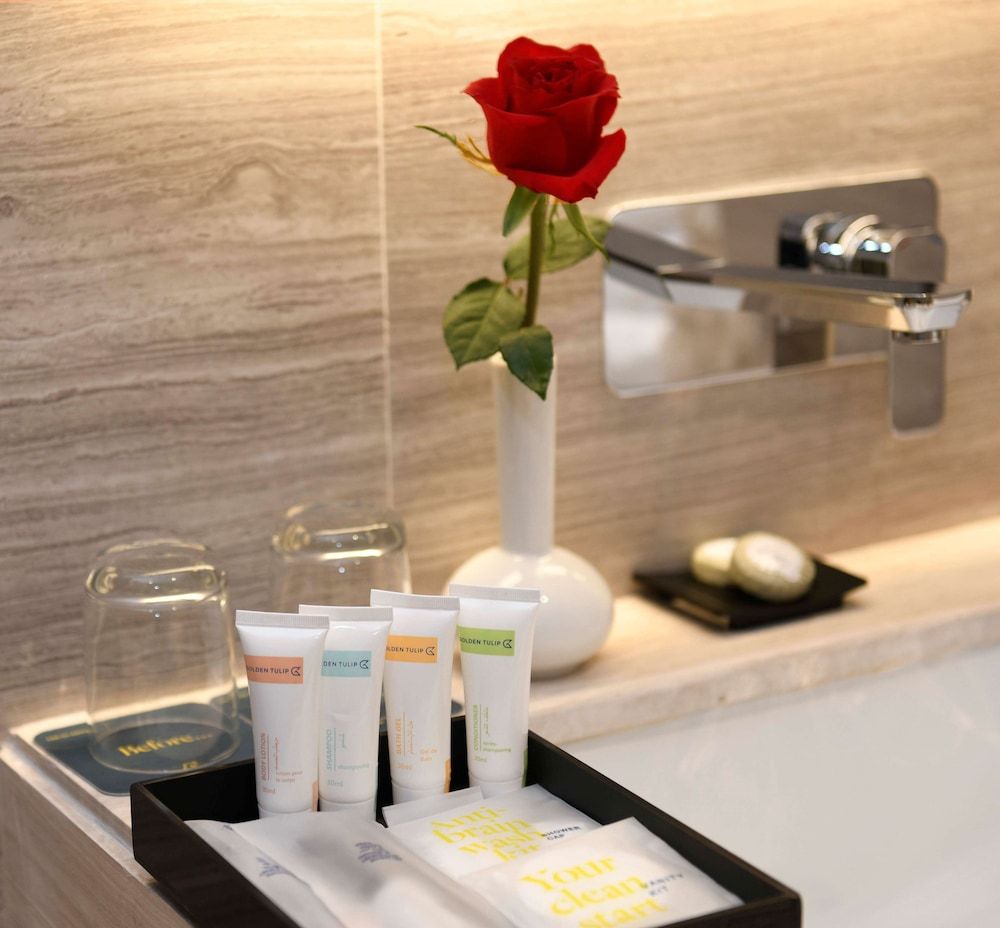 Golden Tulip Riyadh Standard Room, 1 King Bed 5