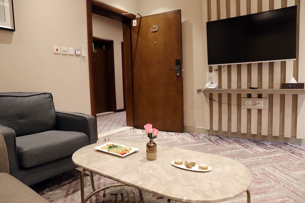 Banan Hotel Executive Suite 6