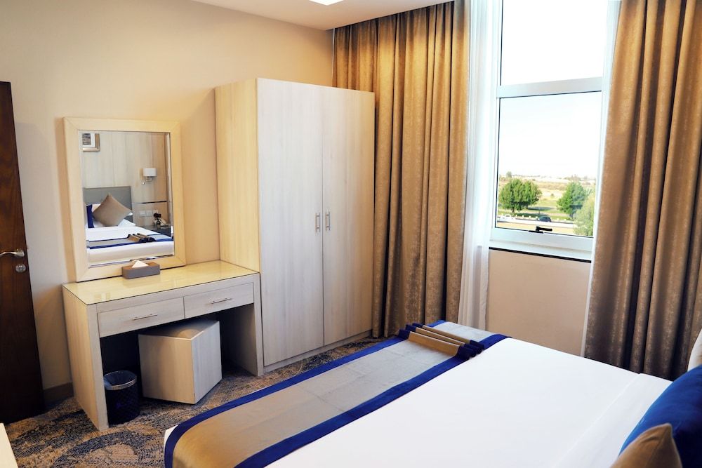 Banan Hotel Deluxe Room 2