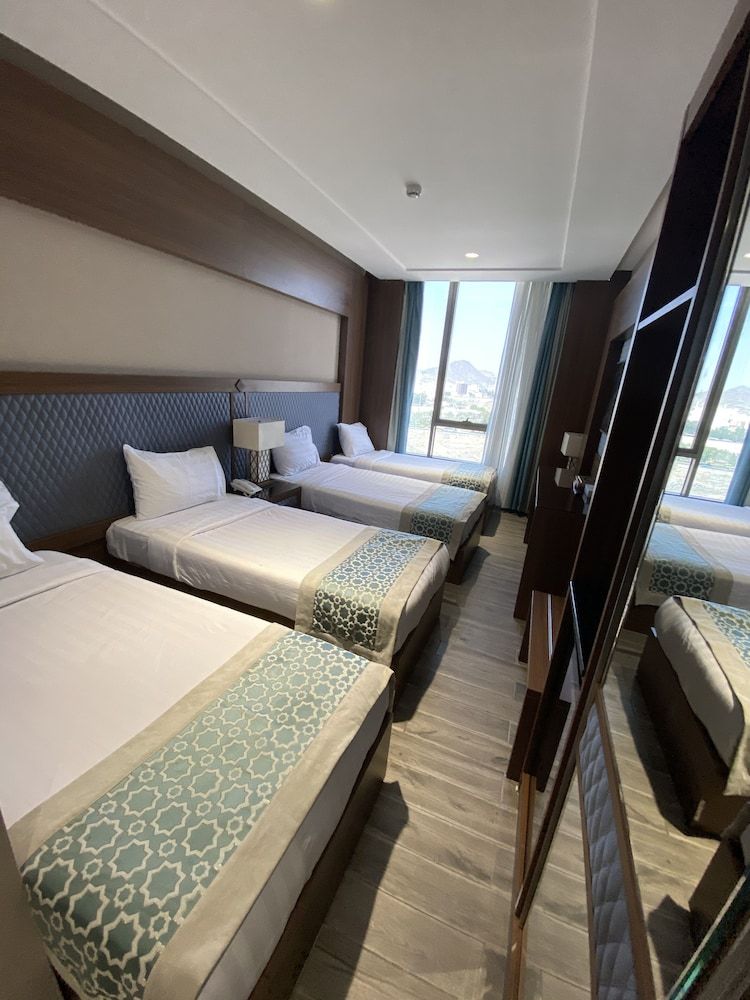 undefined Violet Al Shisha Hotel 8