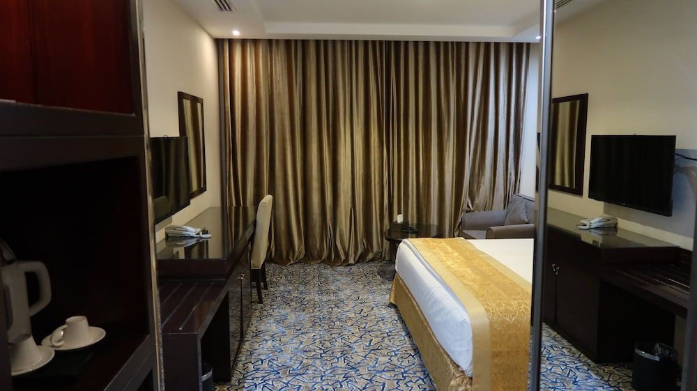 Lotus Hotel Triple Room 2