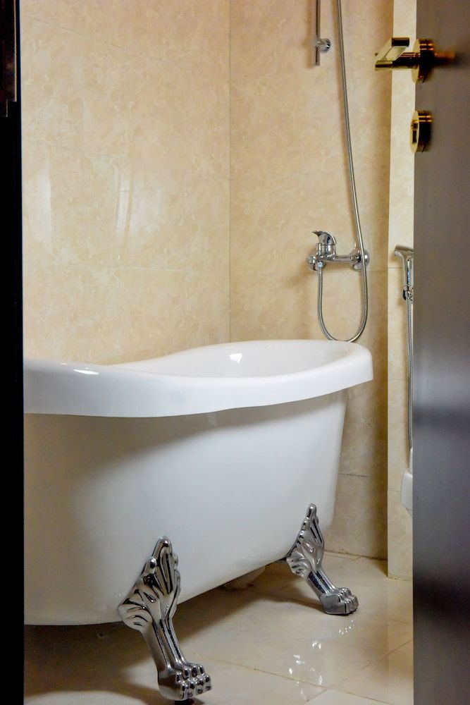 Lotus Hotel Triple Room 6