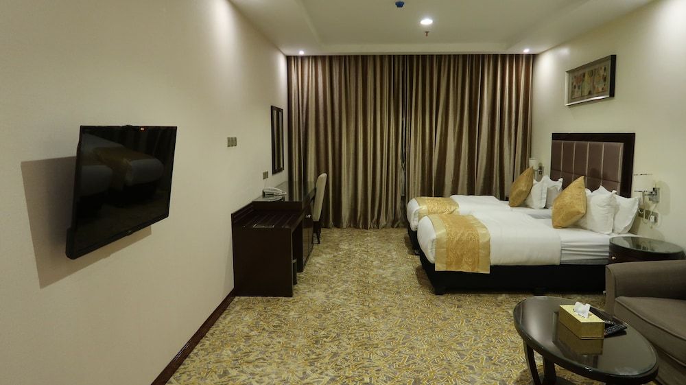 Lotus Hotel Twin Room 3