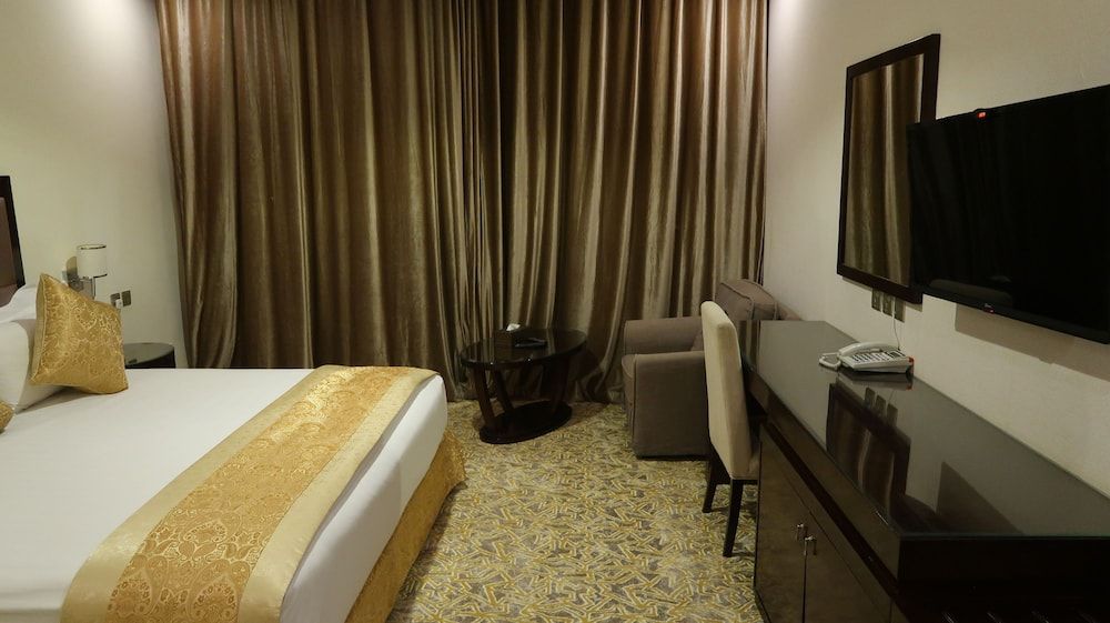 Lotus Hotel Triple Room 3