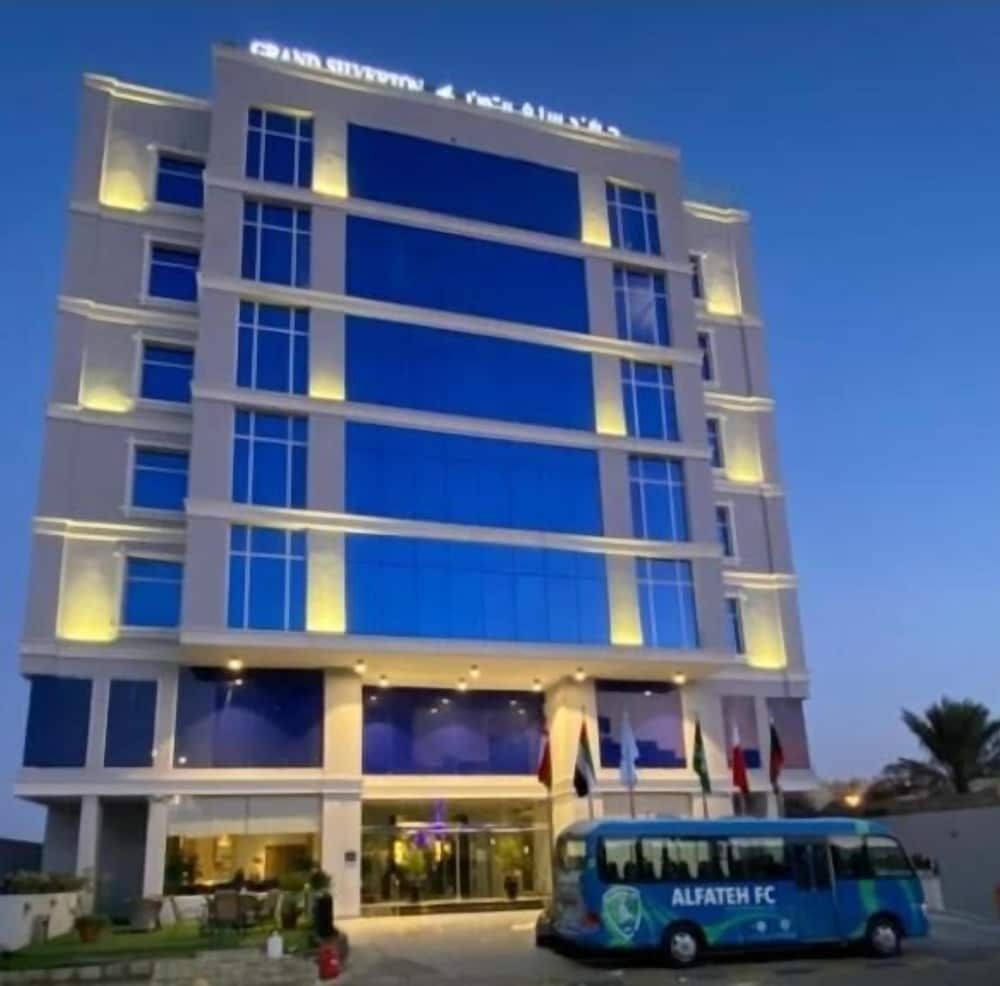 undefined Grand Silverton Hotel 3