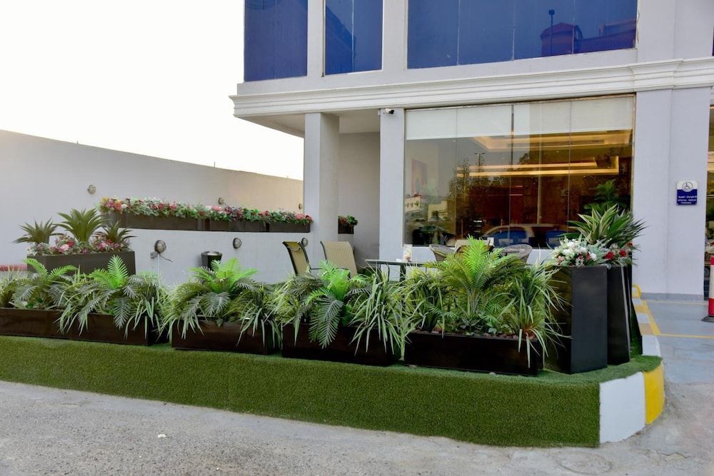 undefined Grand Silverton Hotel 4