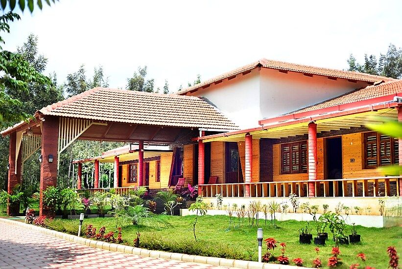 Water View Holiday Retreat