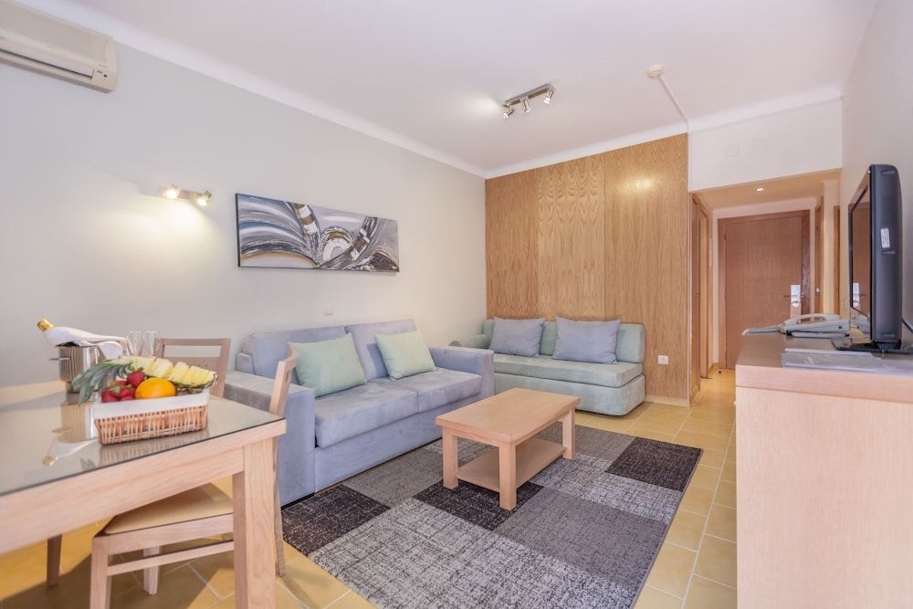 Albufeira Sol Hotel & Spa Suite (3 AD + 1CH AI) 5