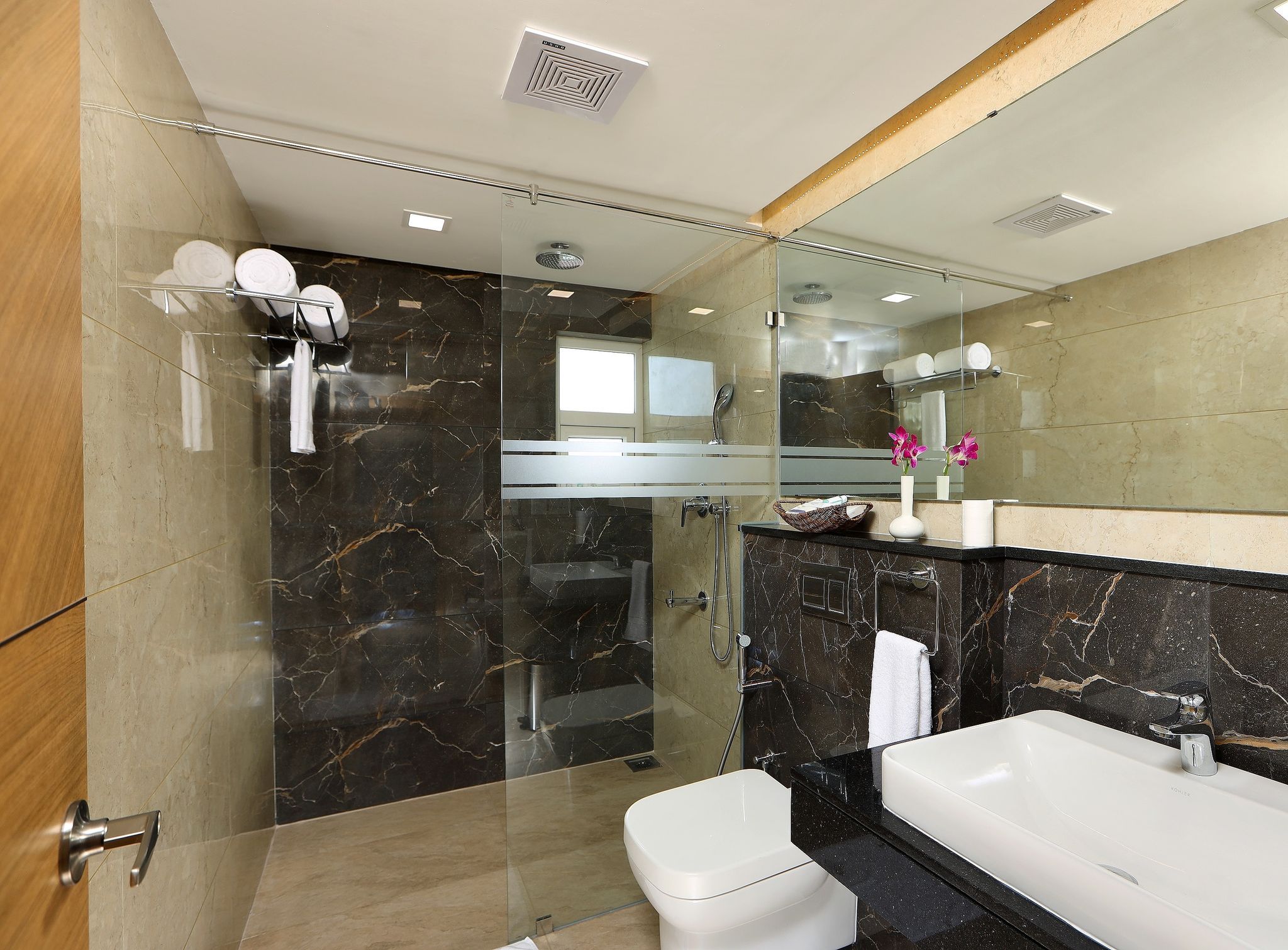 Flora Charishma Residency Aluva Charishma Suite 4
