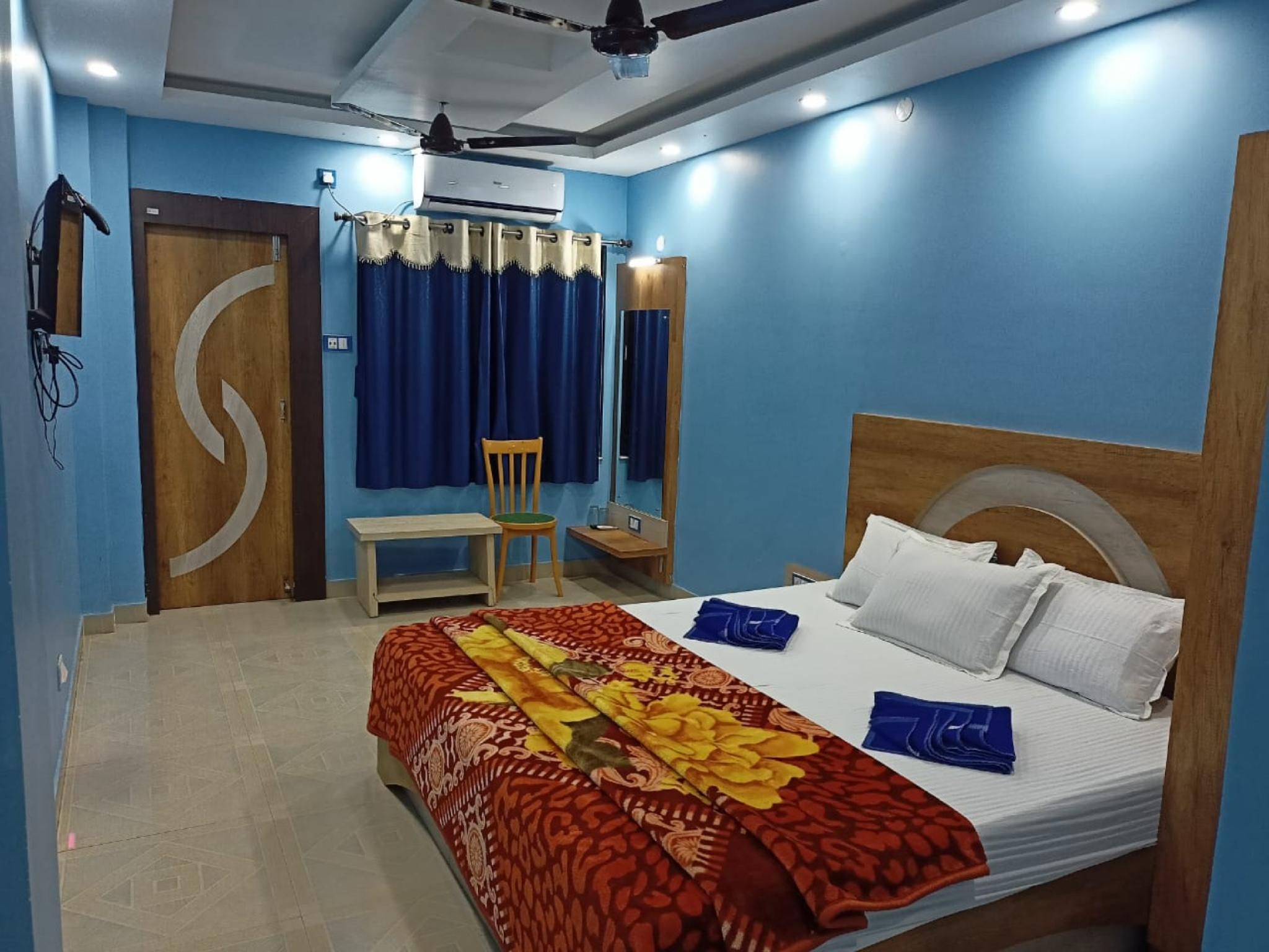 Deluxe Air Conditioning Room