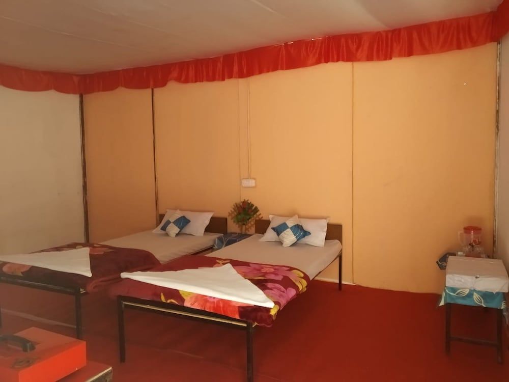 Prayag Divine Kumbh Camp - Hostel Deluxe Room 2