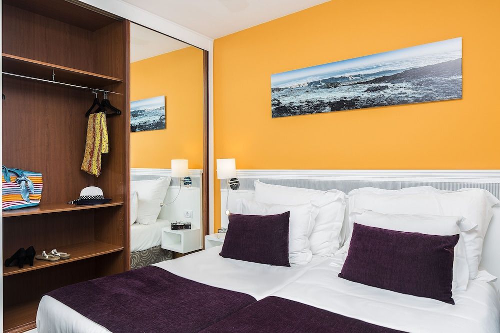 Superior Apartment, 1 Bedroom, Pool View (2 adultos y 2 niños)