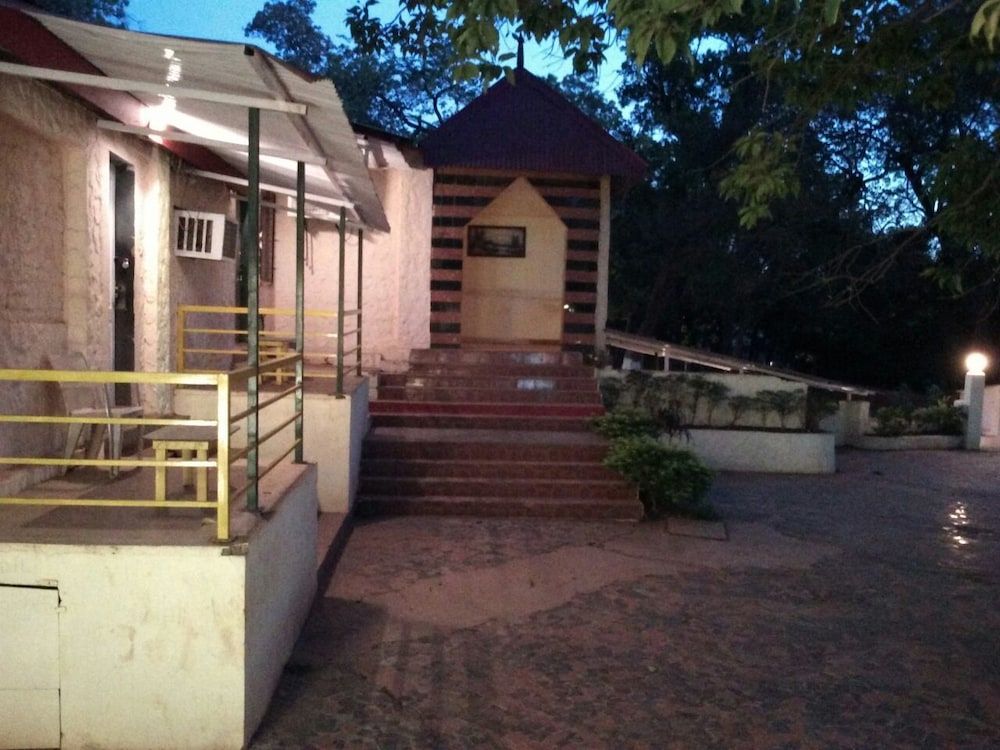 undefined Redwood Resort Matheran 9