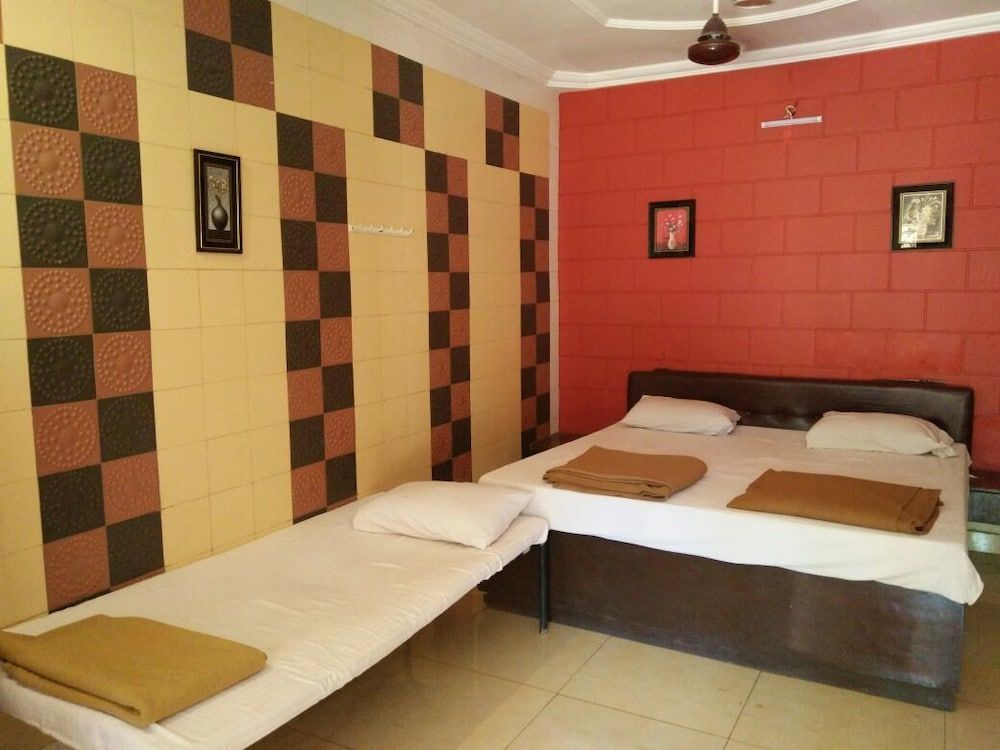 Redwood Resort Matheran Junior Double Room, 1 Double Bed 11
