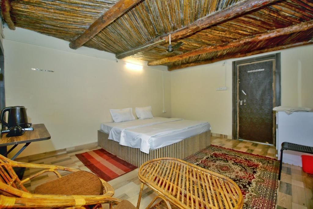 Tribal Wood Resort Standard Room 4