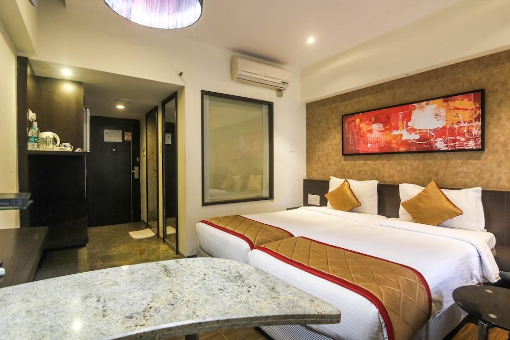 Mint Lxia Executive Double or Twin Room 15