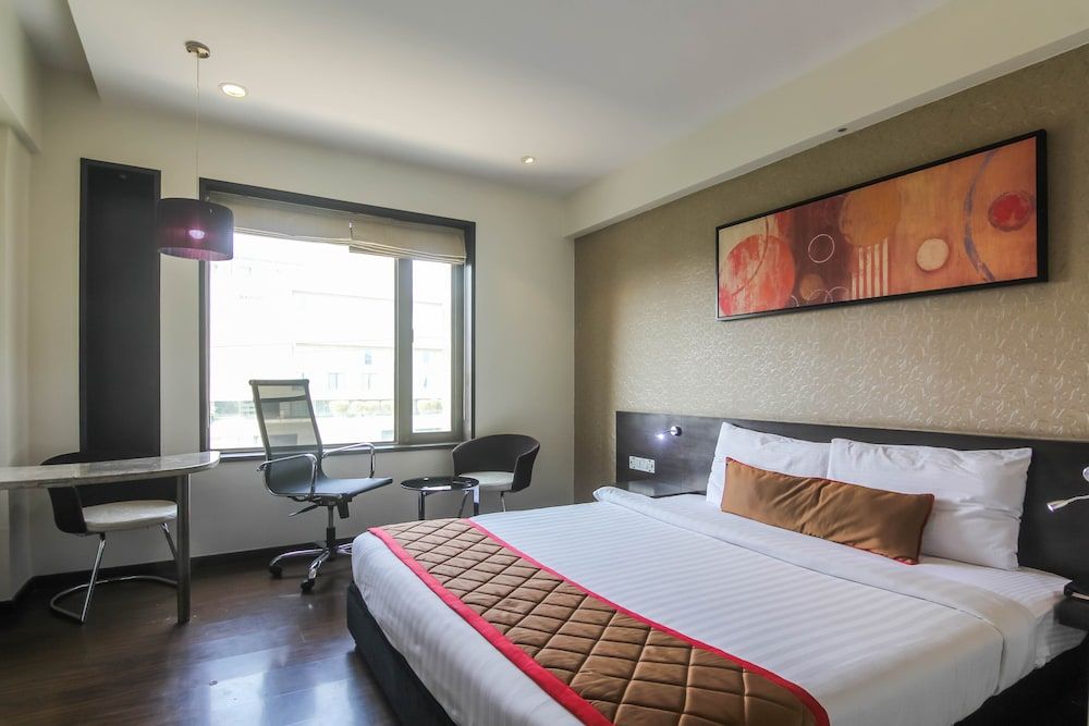 Mint Lxia Executive Double or Twin Room 7