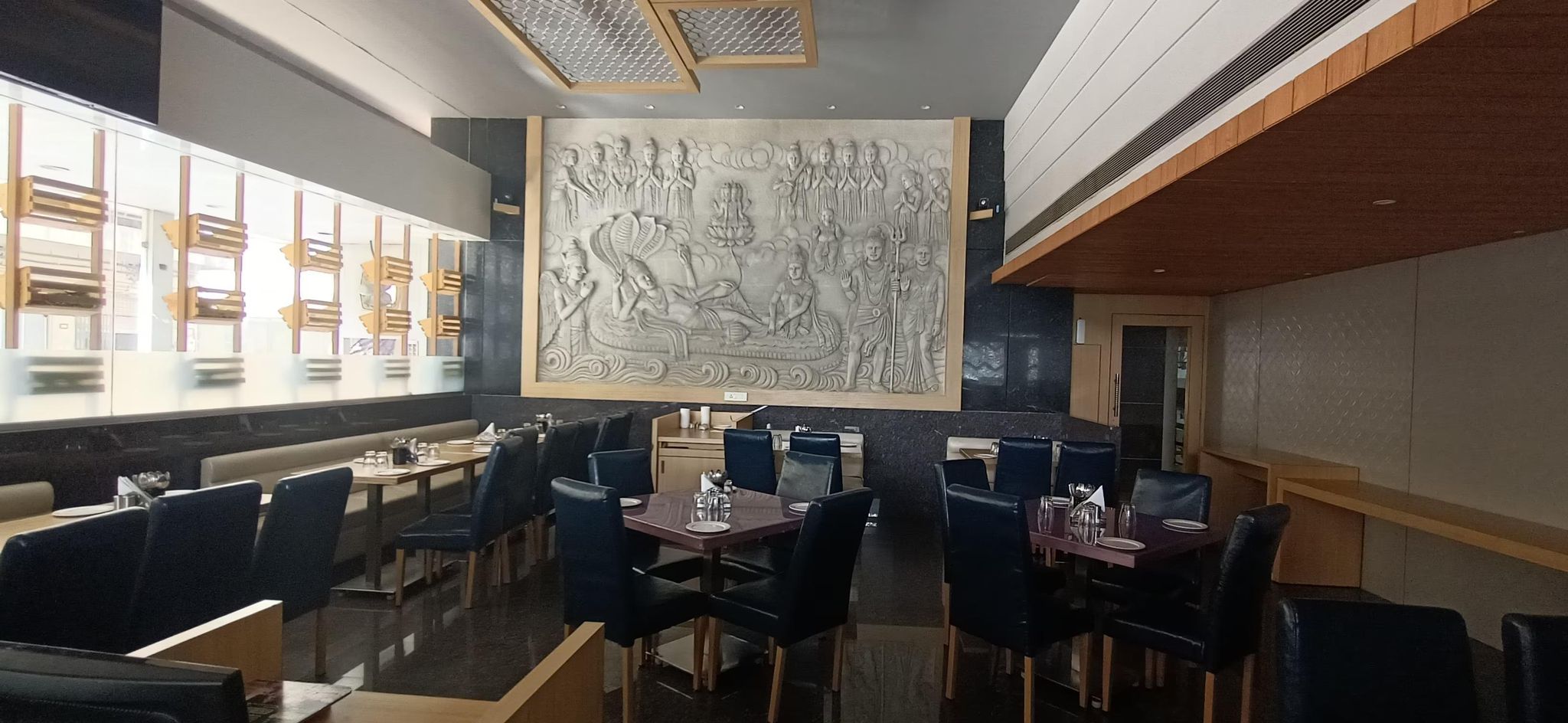 Food & Dining