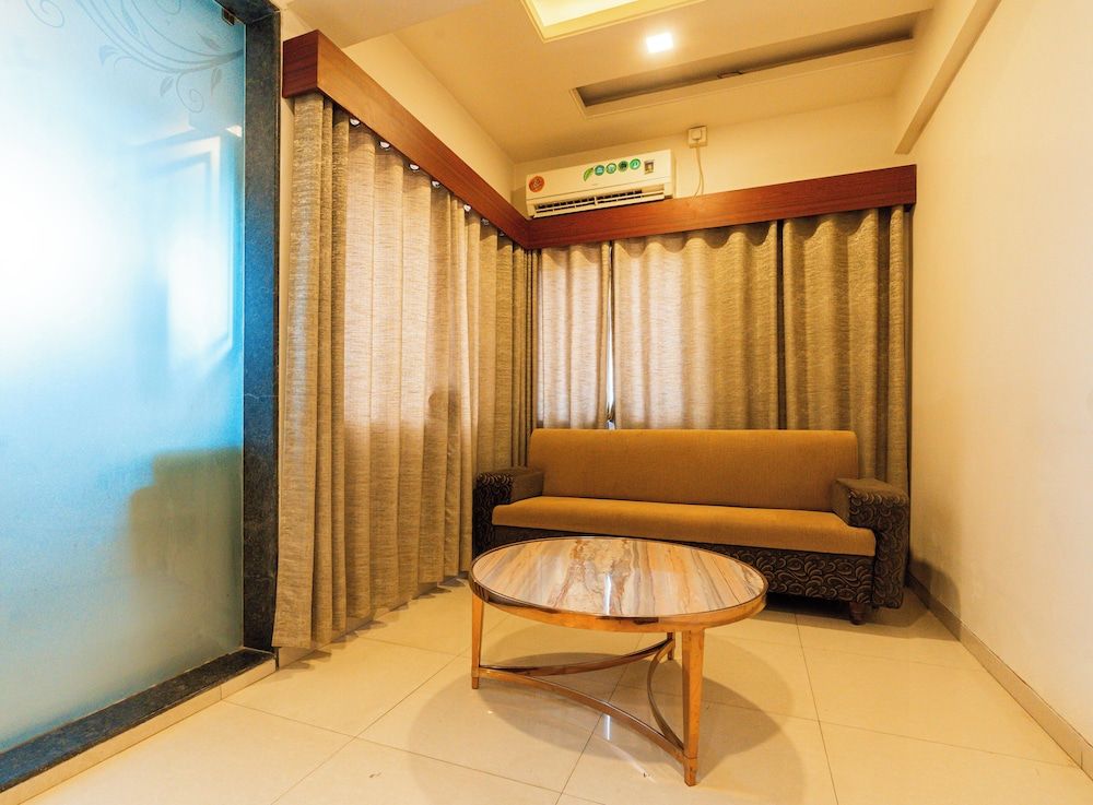 Treebo Westview Deluxe Room 11