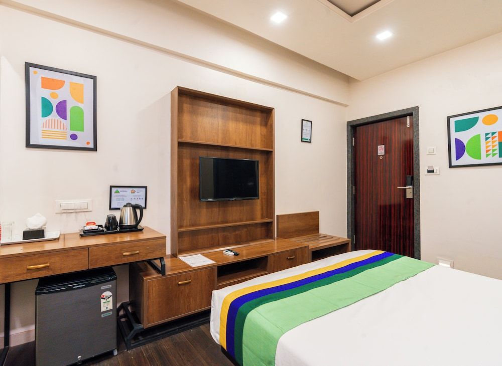 Treebo Westview Deluxe Room 3