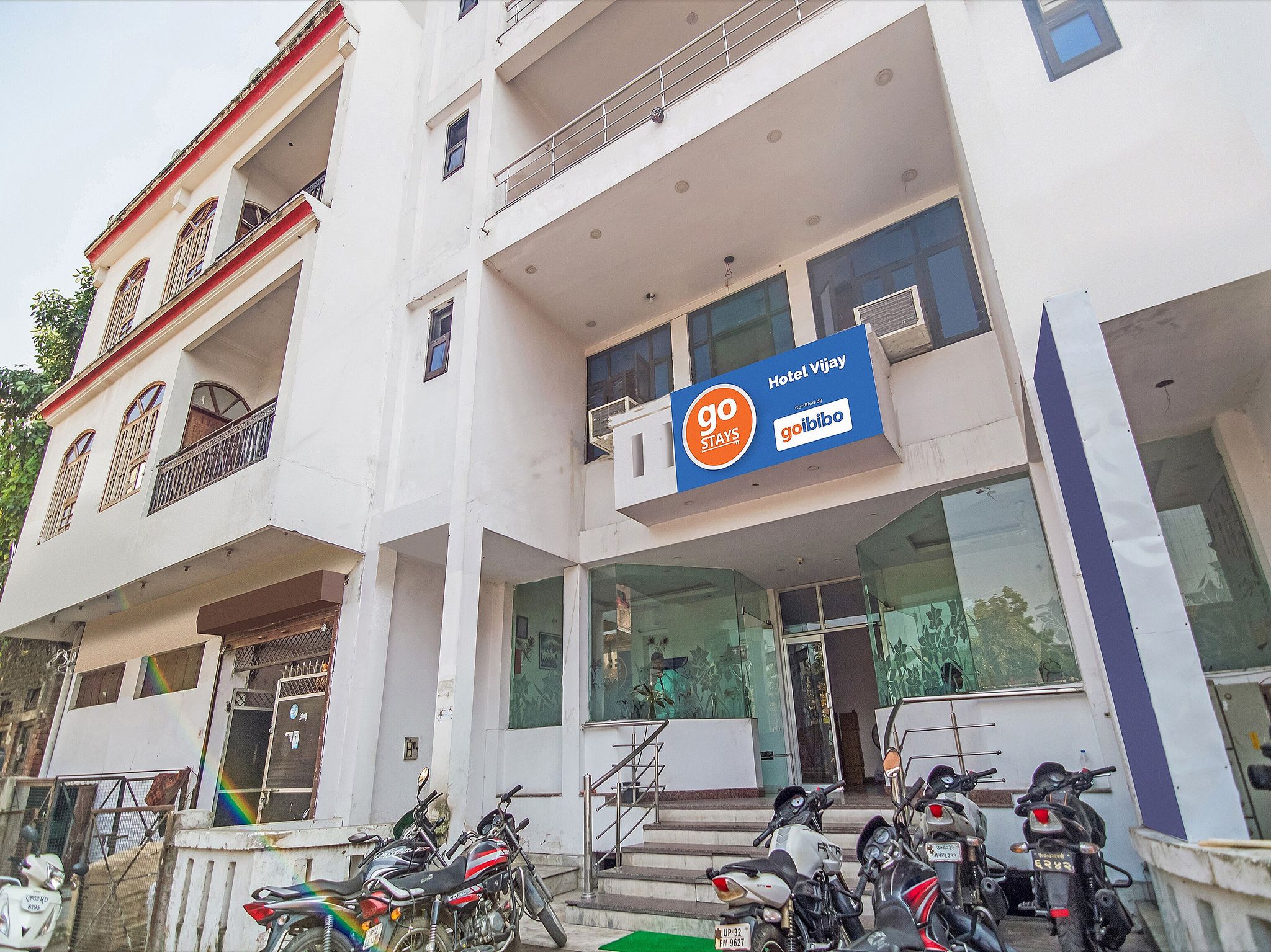undefined Goroomgo Alfa Charbhag Lucknow 9