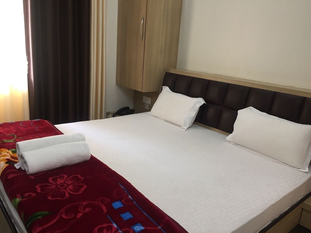 Om Mansion Retreat Dehradun Luxury Studio Suite 3