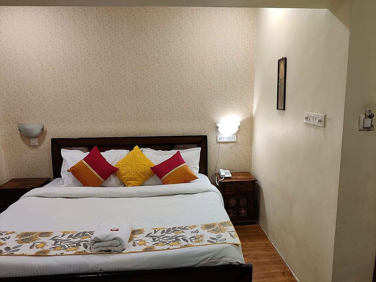 Hotel Pathik Dehradun  Premium Triple Room 2