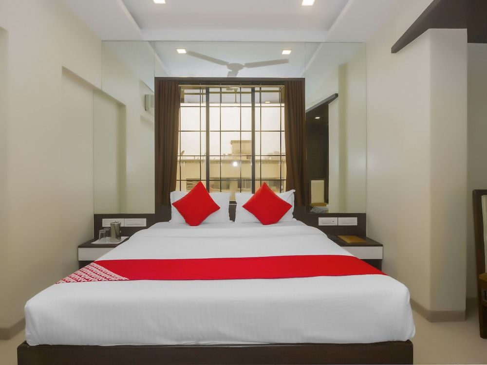 OYO 22086 Hotel Park View Double or Twin Room 3