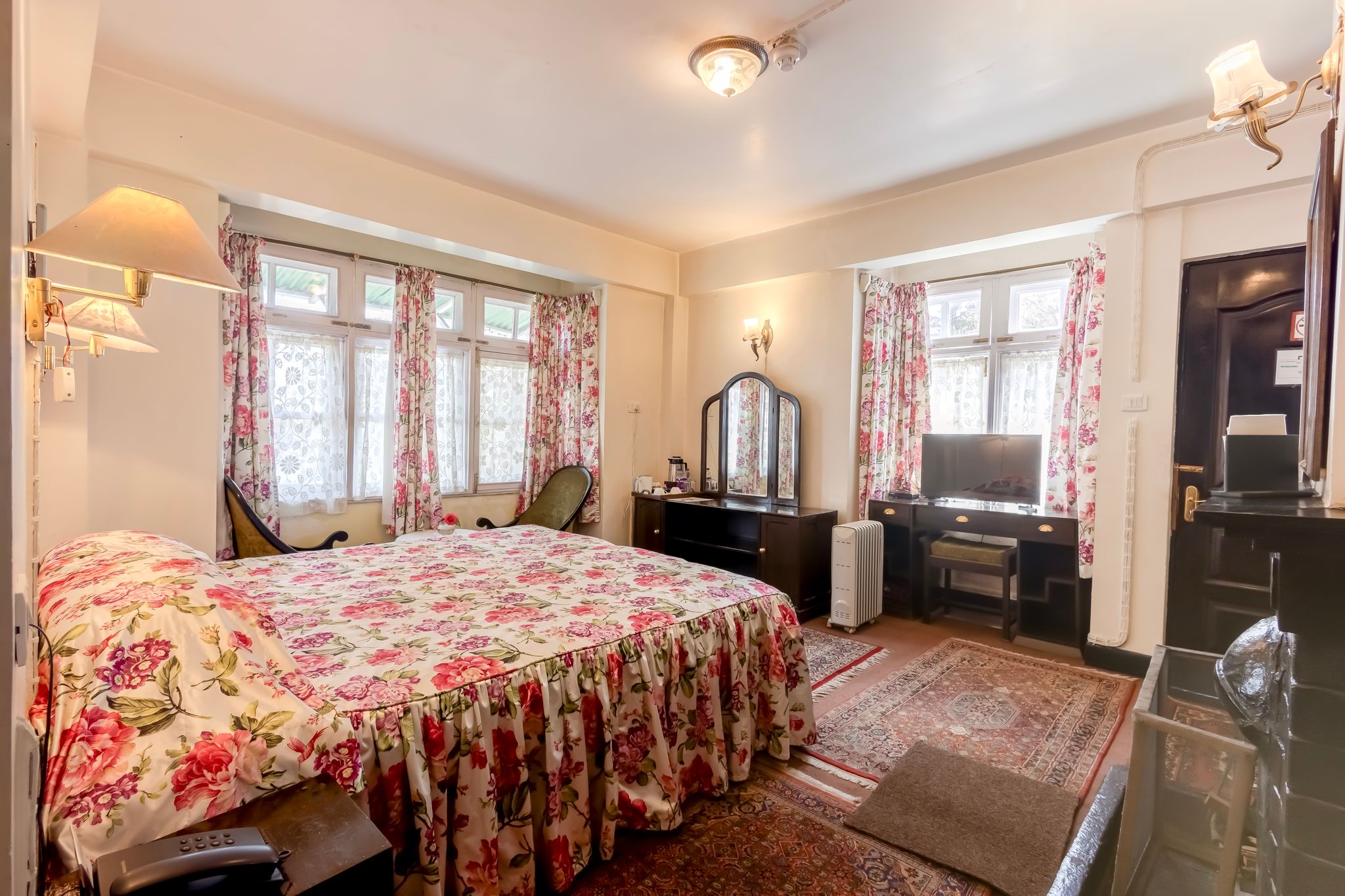 Colonial Suite Twin Faith