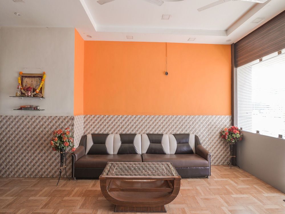 undefined Hotel Om Palace 3