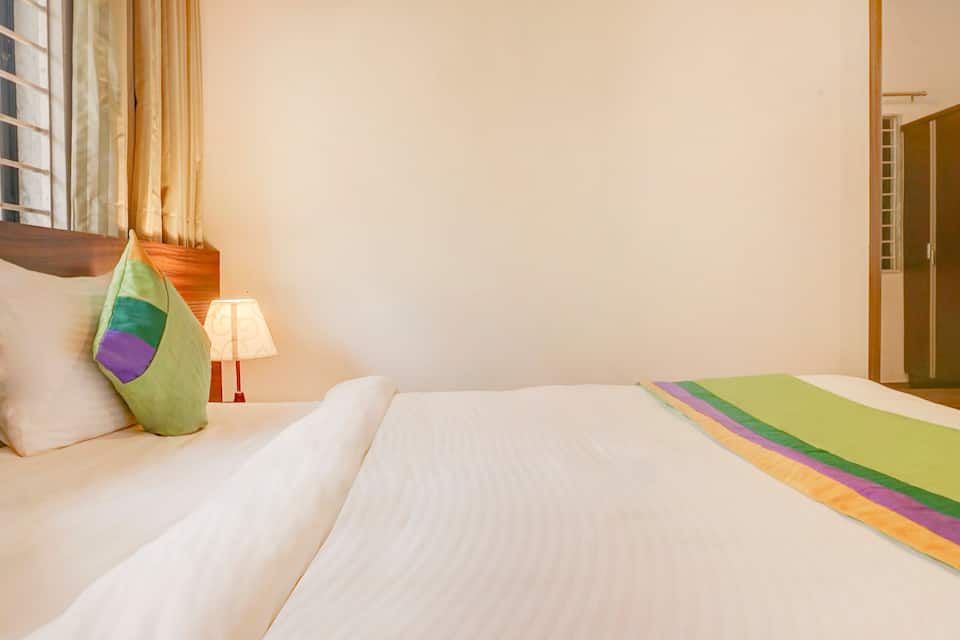 Treebo Five Elements, Lonavala Deluxe Double Room 2