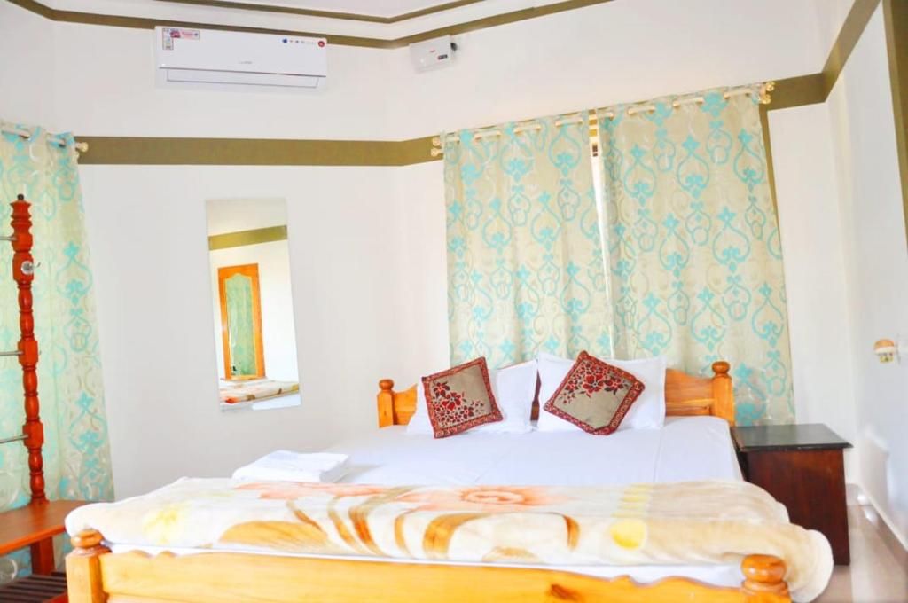 Four Seasons Homestay Coorg Deluxe Double Room