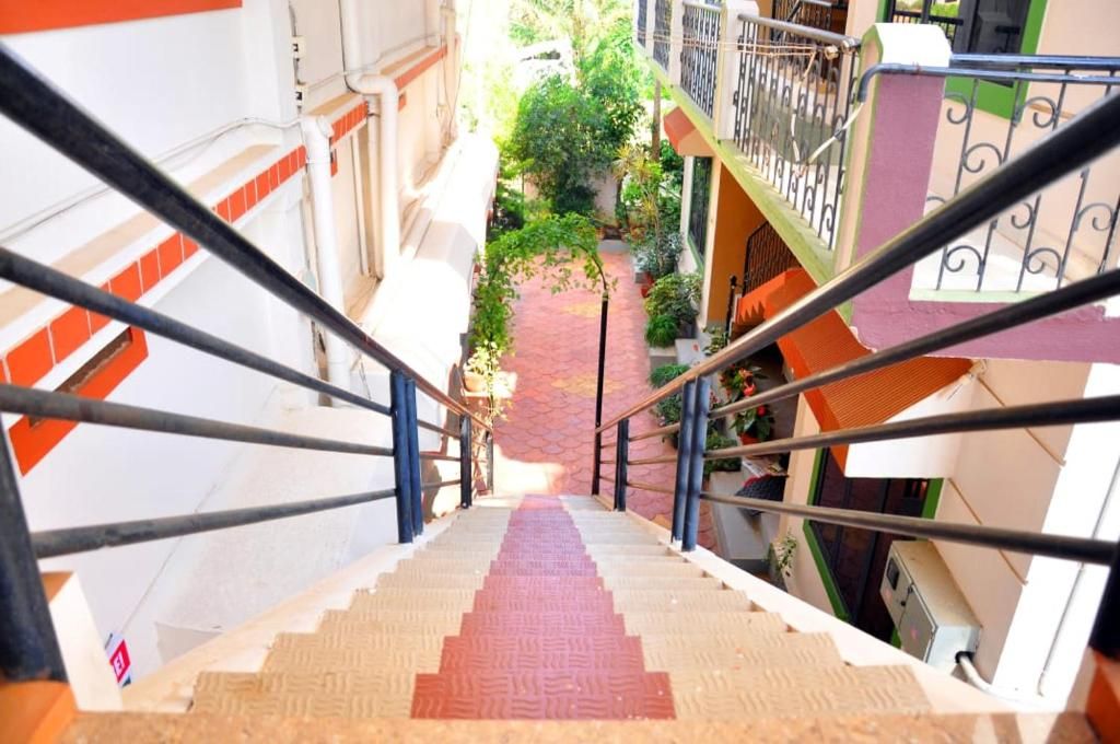 Four Seasons Homestay Coorg Deluxe Double Room 11