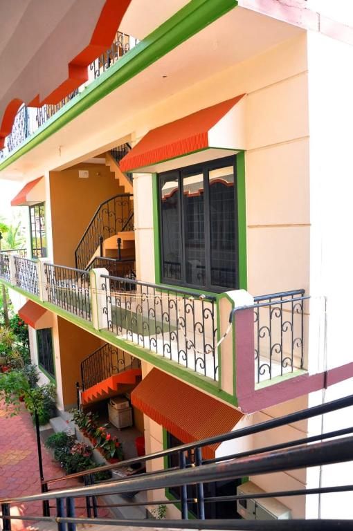 Four Seasons Homestay Coorg Deluxe Double Room 19