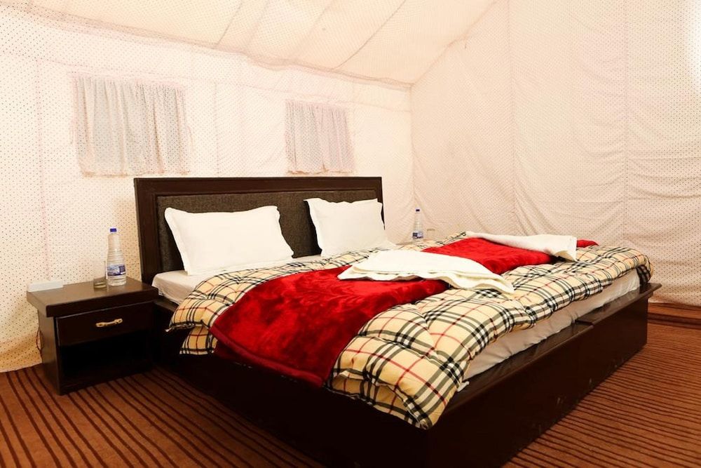Deluxe Tent