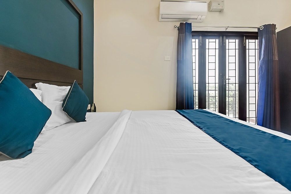 OYO Flagship 18452 Pritam Airport Inn Double or Twin Room 9