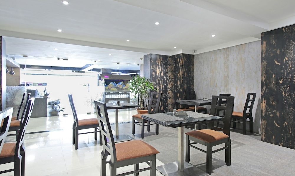 undefined Itsy Hotels Jansi Residency 5