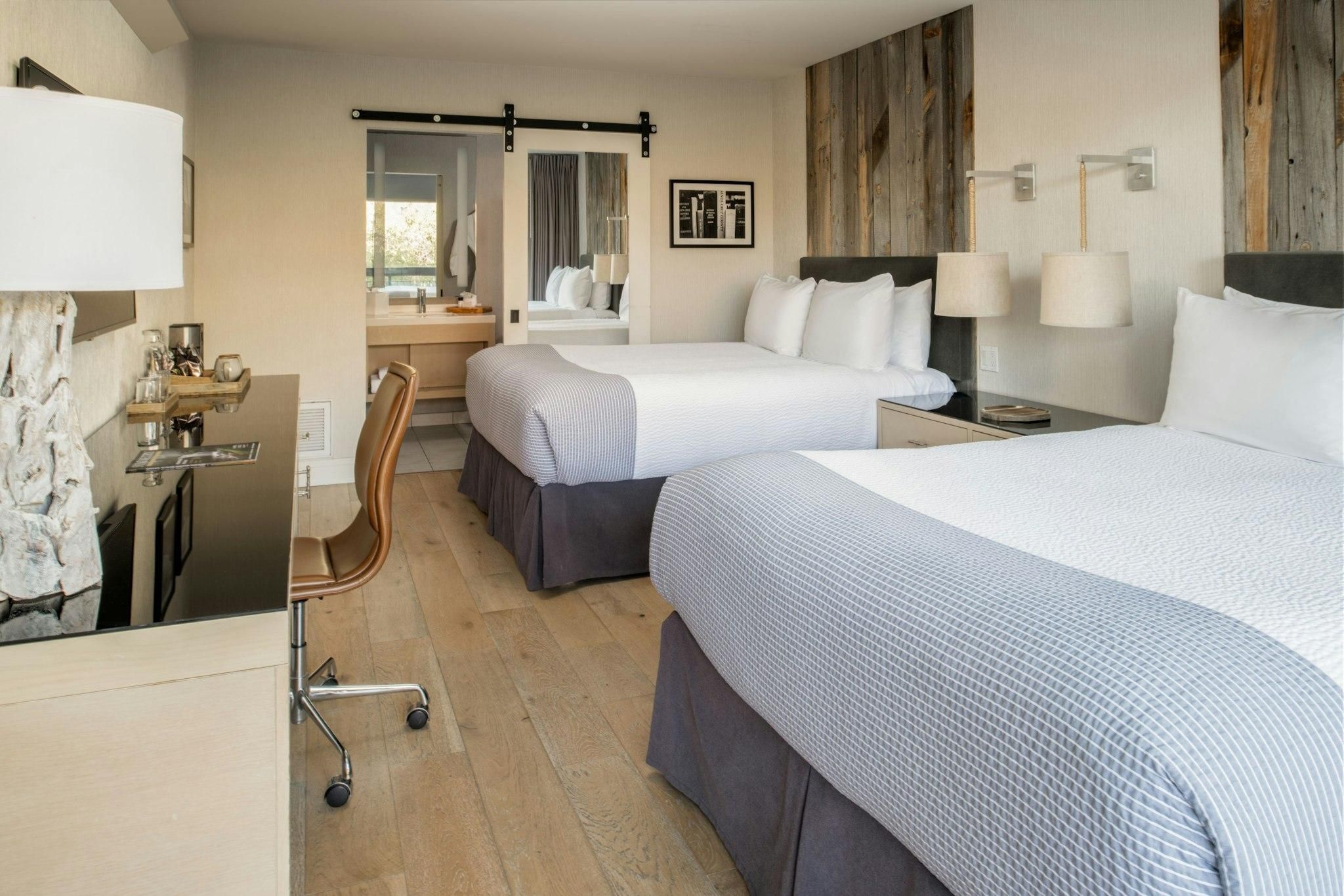 Fire Pit, Guest room, 2 Queen, Patio