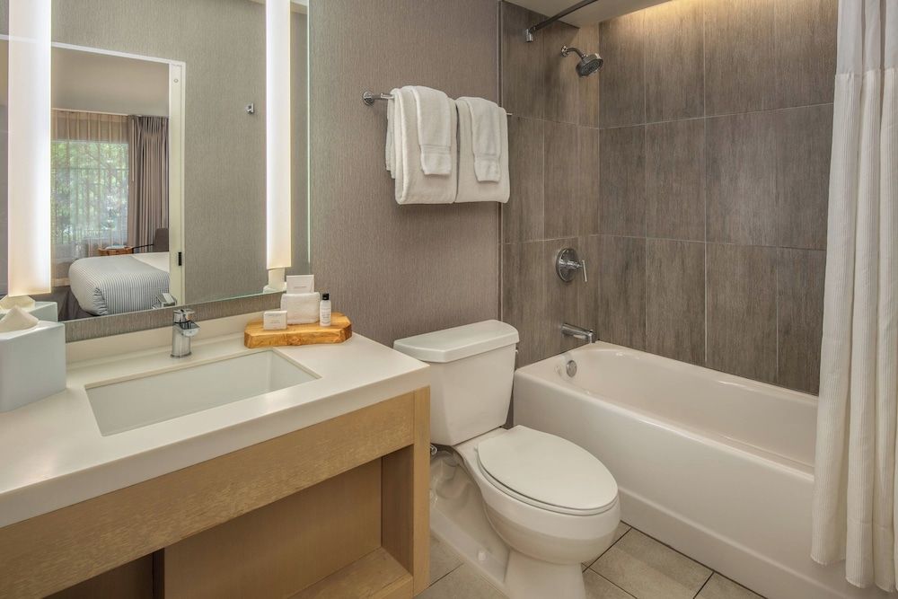 undefined Hotel Paradox, Autograph Collection 8