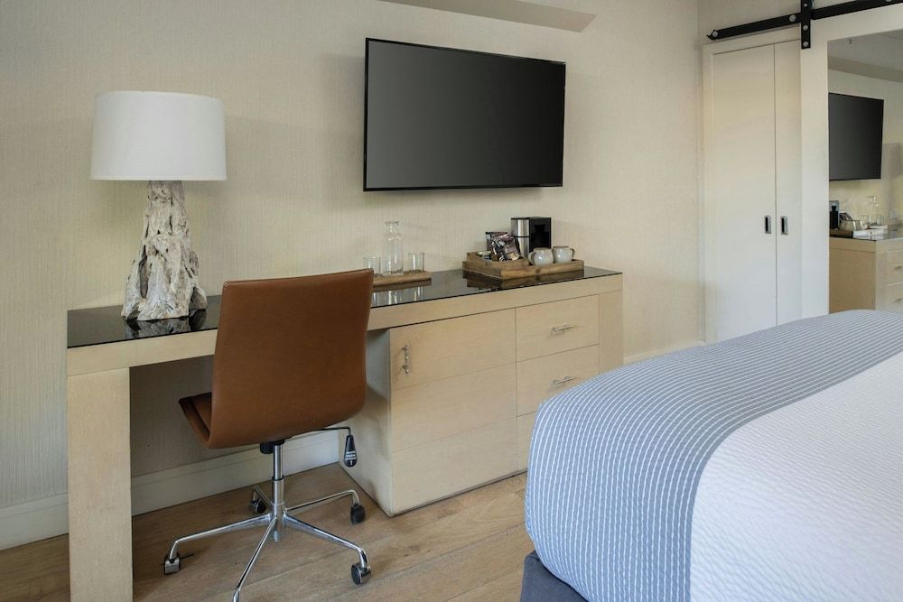 Hotel Paradox, Autograph Collection 1 King Bed 20