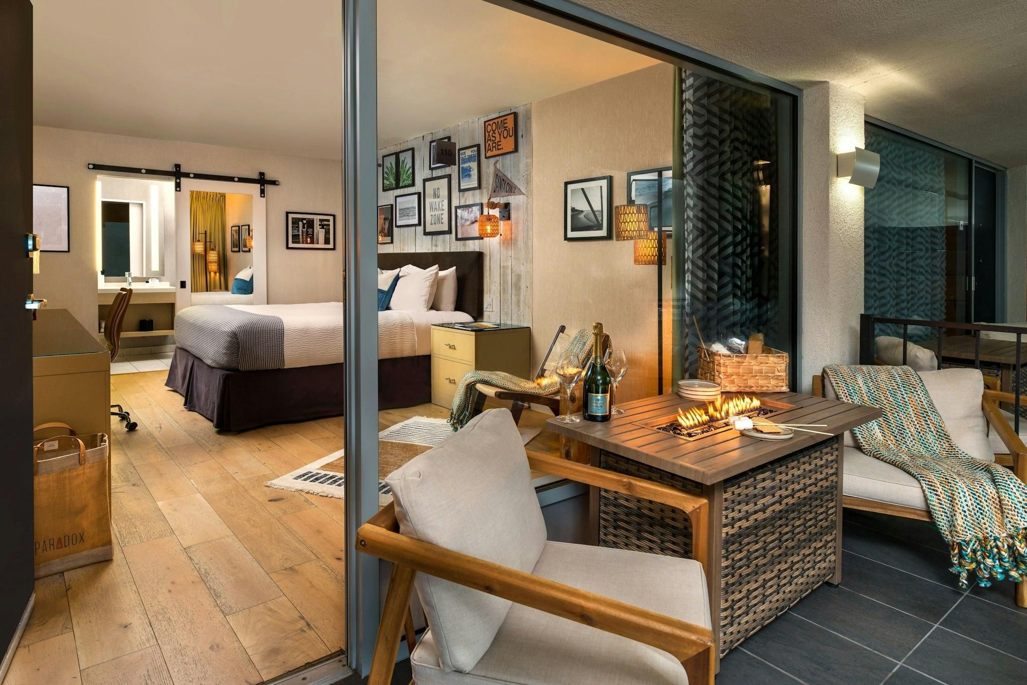 Fire Pit, Guest room, 1 King, Patio