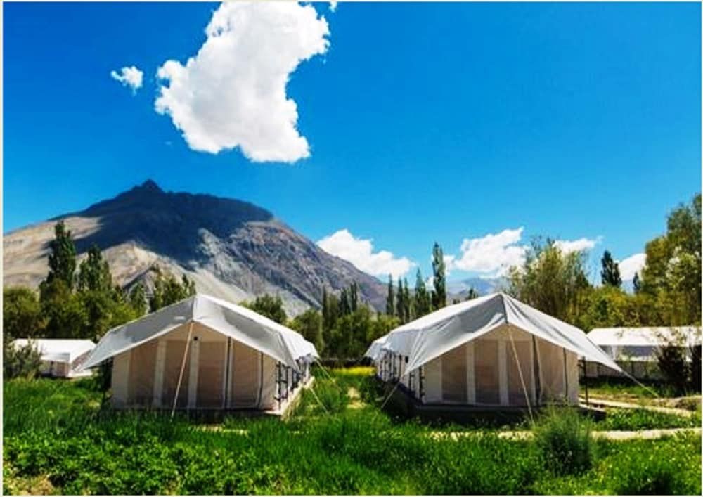 undefined TIH Magpie Camp 9