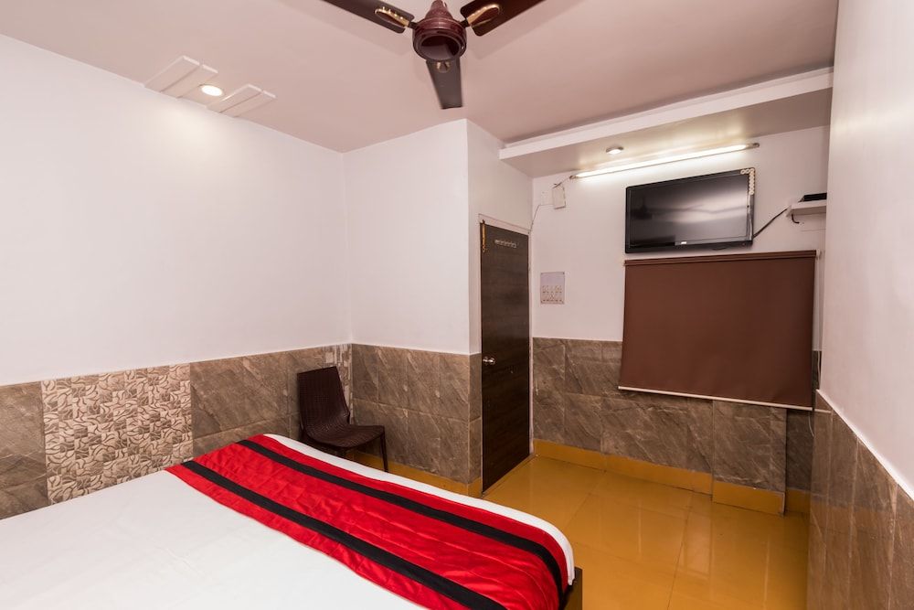 OYO 4144 The Banquet Double or Twin Room 7