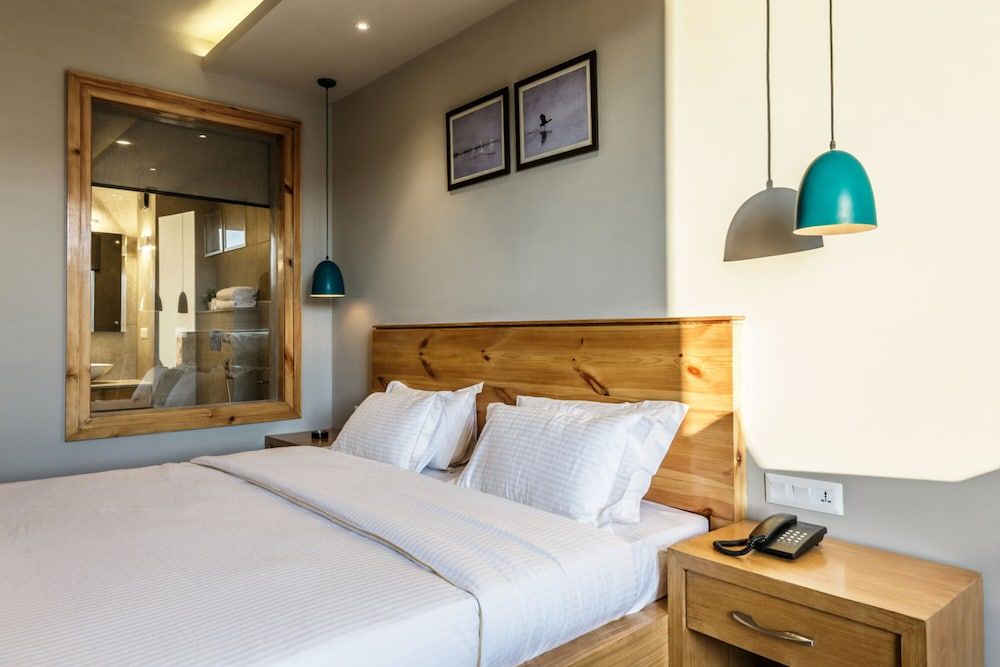 The Bodhi Tree Hotel Superior Room, 1 King Bed, Hill View