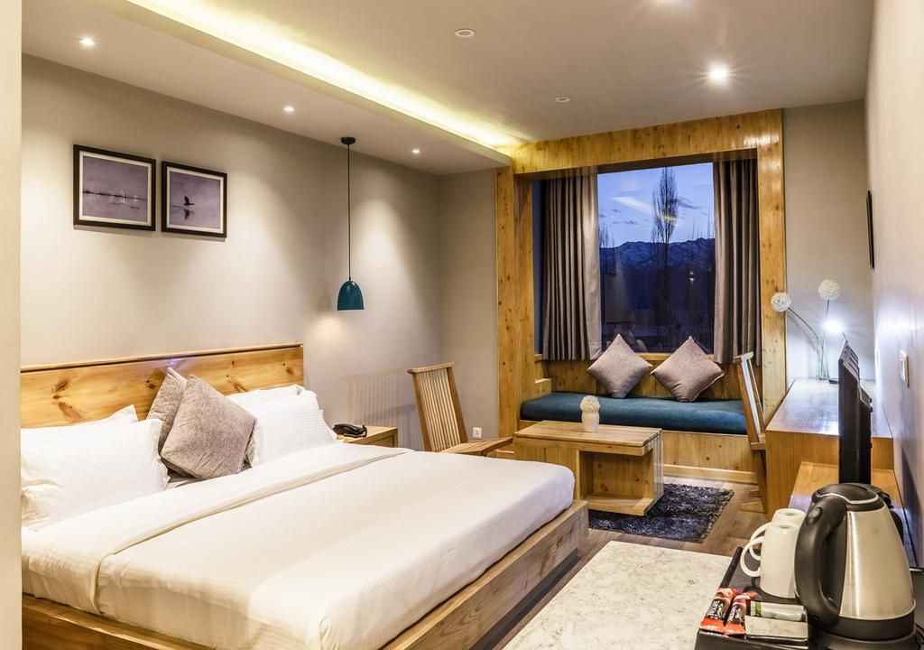 The Bodhi Tree Hotel Super Deluxe Room with Mountain View 5