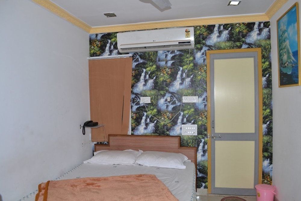 undefined Hotel Aashiyana & Restaurant 10